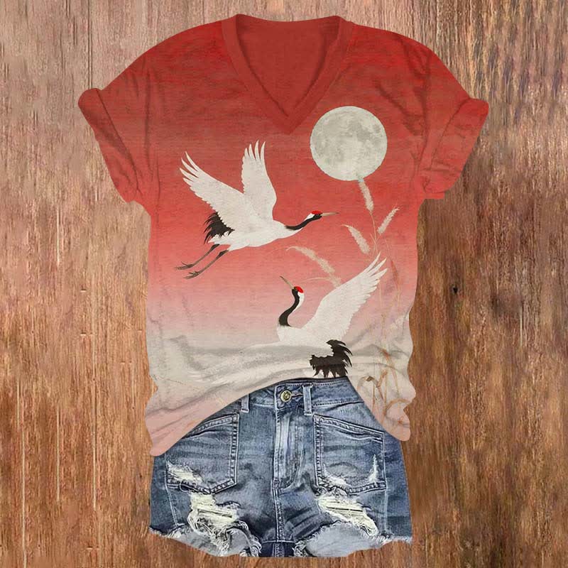 Japanese Vintage Couple Crane Flying Under The Moon Print V-neck T-shirt - Red - US32-34(5XL) - image 2