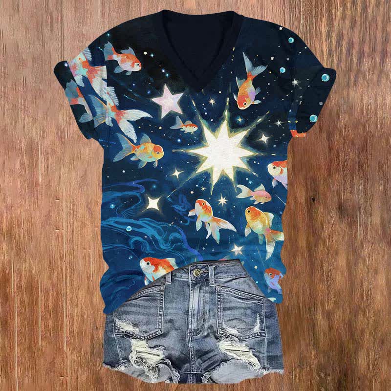 Vintage Goldfish Watching Starry Light Art Print V-neck T-shirt - Dark Blue - US32-34(5XL) - image 1