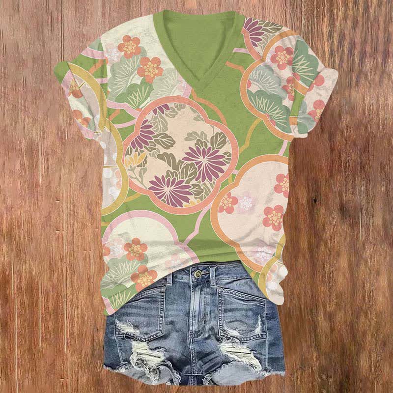 Japanese Geometric Sakura Pattern Art Print V-neck T-shirt - Green - US32-34(5XL) - image 1