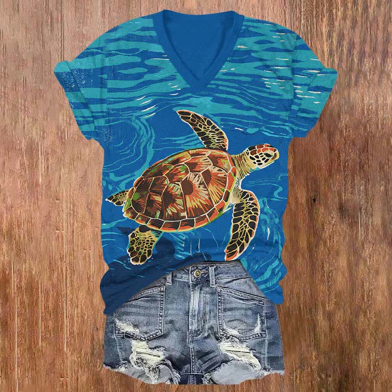 Japanese Vintage Sea Turtle Art Print V-neck T-shirt - Blue - US32-34(5XL) - image 1
