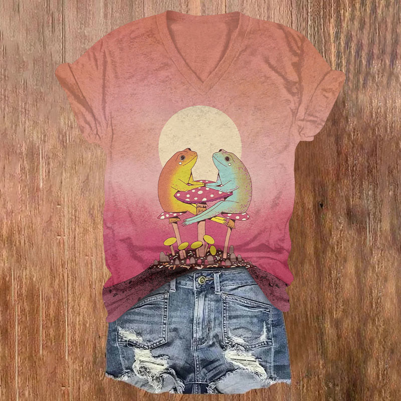 Japanese Art Funny Frogs Sit On Mushroom Print V-neck T-shirt - Pink - US32-34(5XL) - image 1