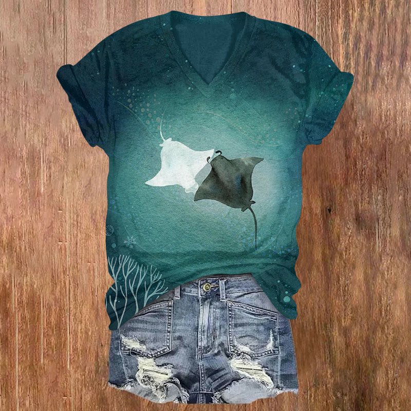 Manta Ray Print V-neck T-shirt - Green - US32-34(5XL) - image 1