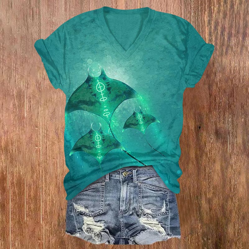Mystical Glowing Ocean Ray Print V-neck T-shirt - Green - US32-34(5XL) - image 1