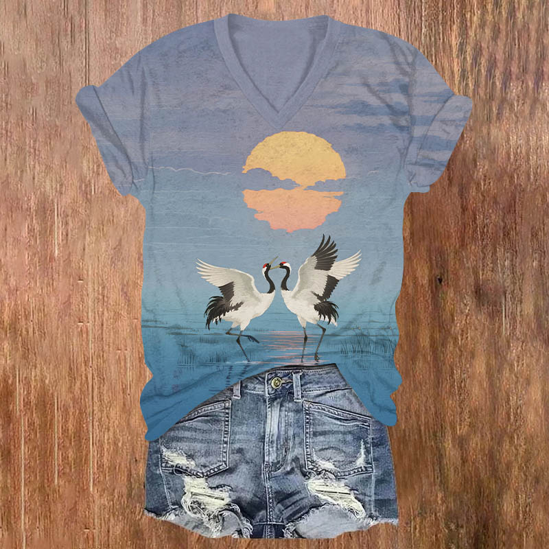 Japanese Loving Couple Crane Playing By The Lake Print V-neck T-shirt - Blue - US32-34(5XL) - image 1