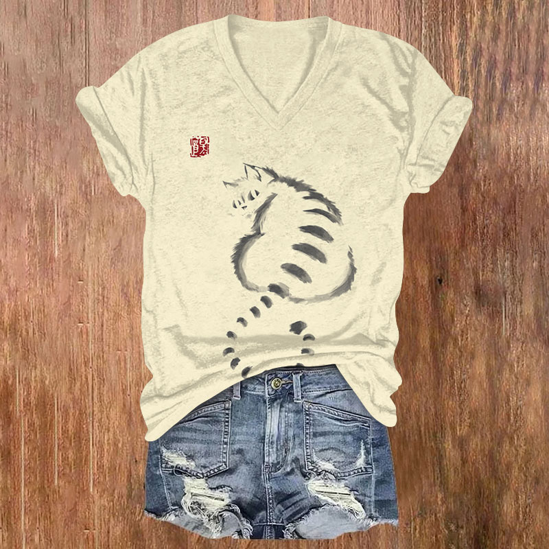 Japanese Abstract Cat Looking Back Print V-neck T-shirt - Apricot - US32-34(5XL) - image 1