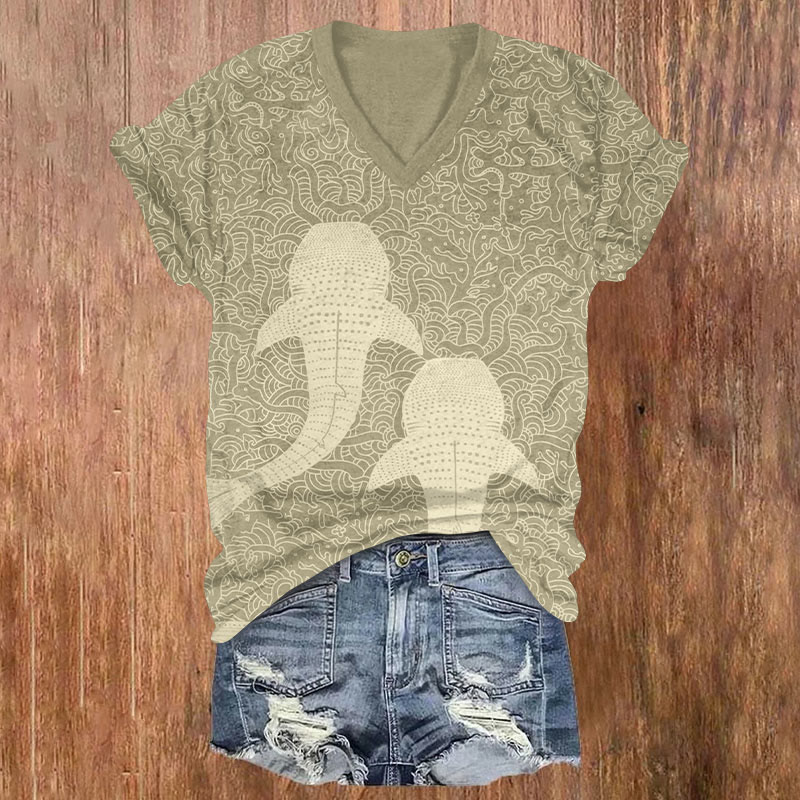 Japanese ocean whale shark Print v-neck T-Shirt - Apricot - US32-34(5XL) - image 2