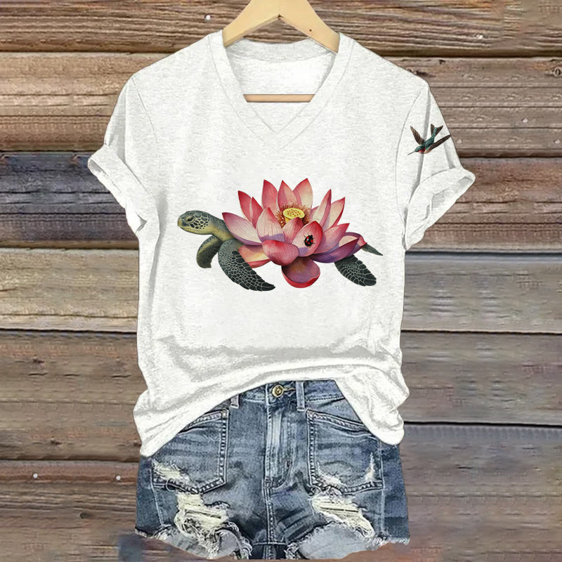 Japanese Zen-Inspired Lotus Turtle Hummingbird Pattern Art Print Short Sleeved V-Neck T-Shirt - White - US32-34(5XL) - image 1
