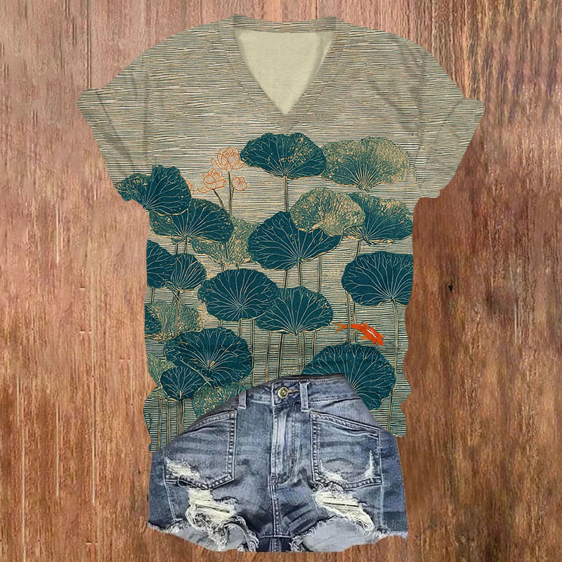 Vintage Watercolor Lotus Leaf & Goldfish Print Short Sleeved V-neck T-shirt - Khaki - US32-34(5XL) - image 1