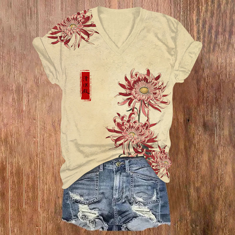 Japanese Traditional Chrysanthemum Art Patterns Print Short Sleeved V-neck T-shirt - Apricot - US32-34(5XL) - image 2