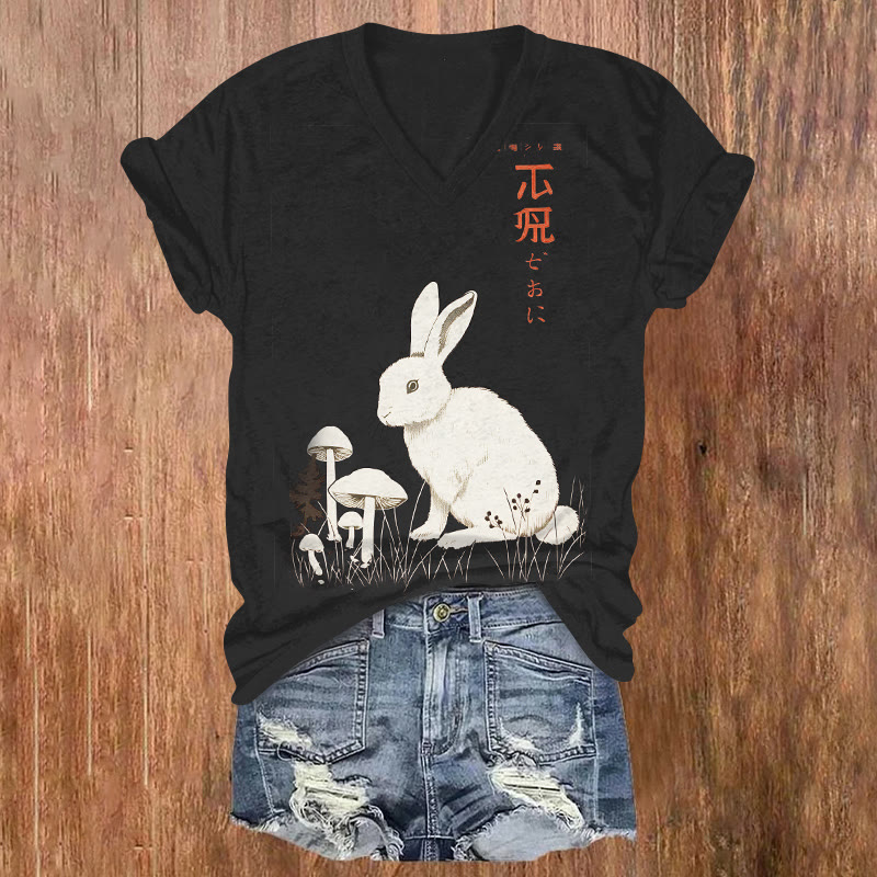 Japanese Retro Ukiyo-e Rabbit Print Short Sleeved V-neck T-shirt - Black - US32-34(5XL) - image 1