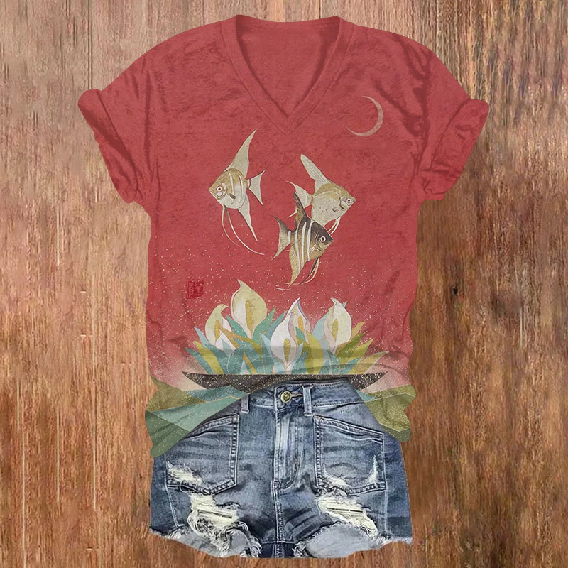 Japanese Classical Crescent And Goldfish Pattern Print Short Sleeved V-neck T-shirt - Red - US32-34(5XL) - image 2