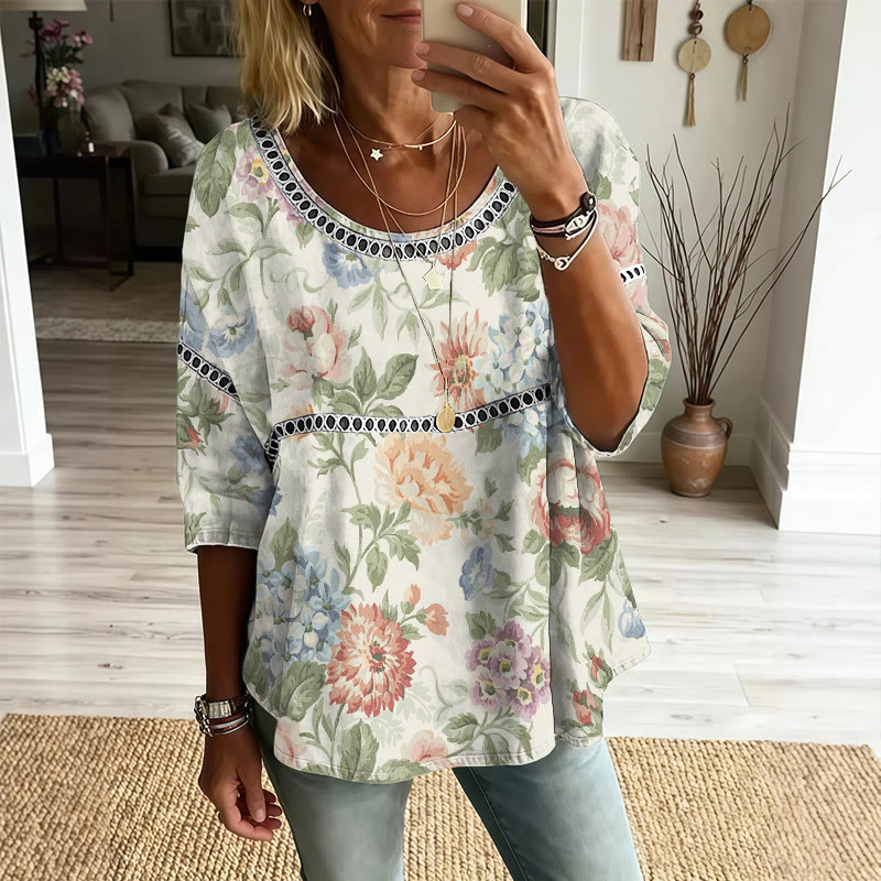 Vintage Florals Pattern Print Openwork Lace Splicing Round Neck Half Sleeve Blouse - Blue - 4XL - image 1