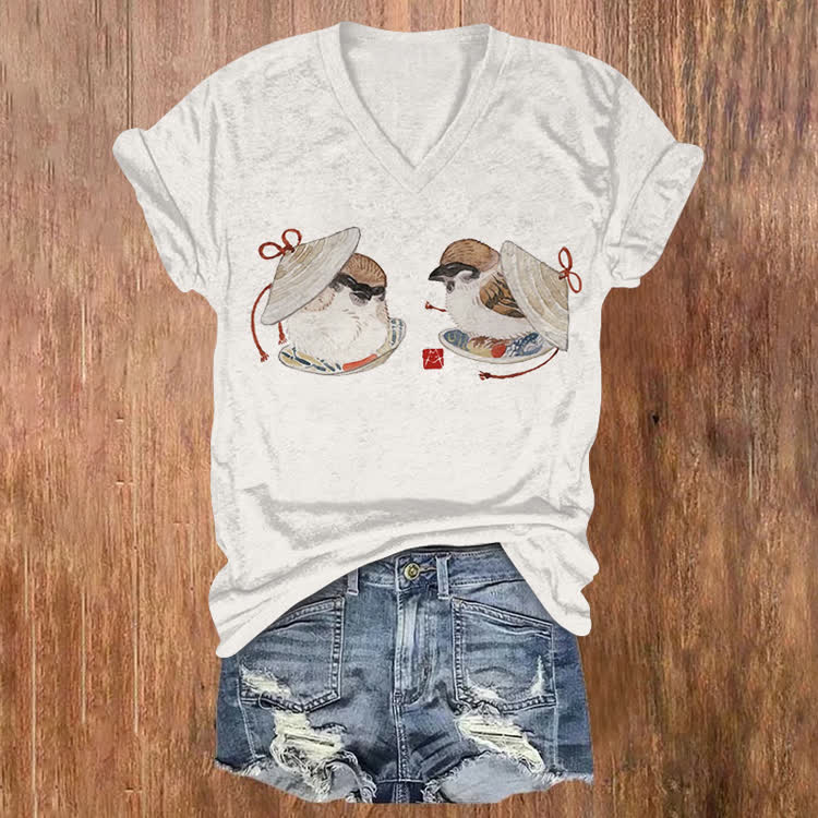 Japanese Little Bird Friends And Seashells Pattern Print Short Sleeved V-Neck T-Shirt - White - US32-34(5XL) - image 1