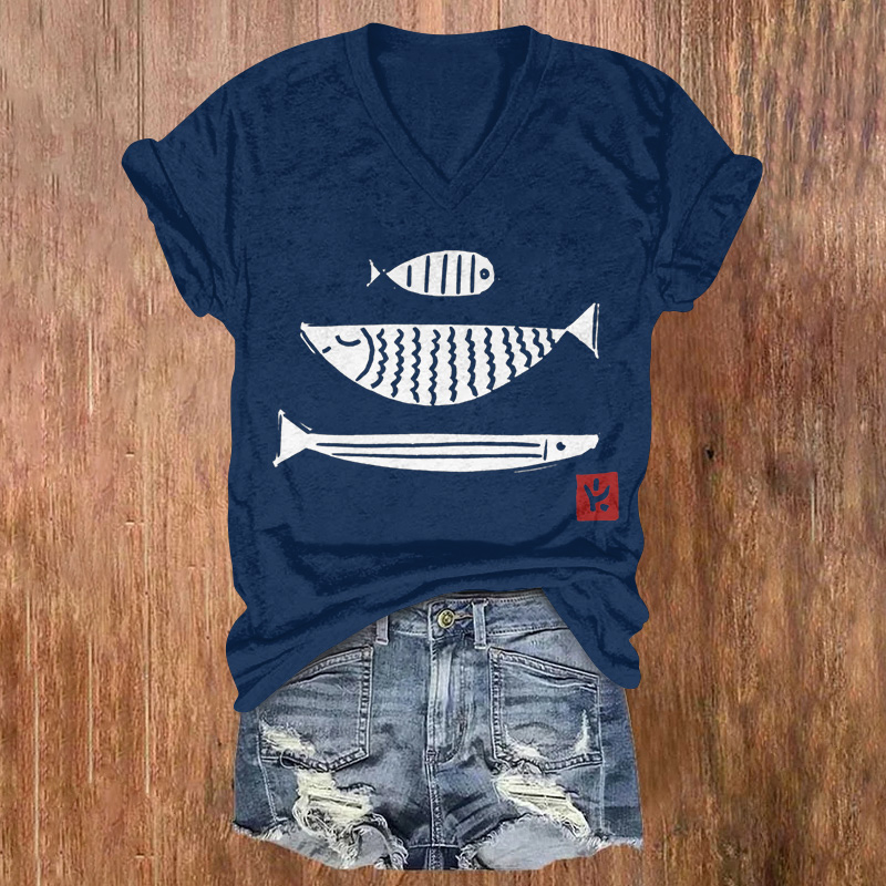 Three Japanese-style Simple Fish Sketches Fish Printed Short Sleeved V-neck T-shirt - Navy Blue - US32-34(5XL) - image 1