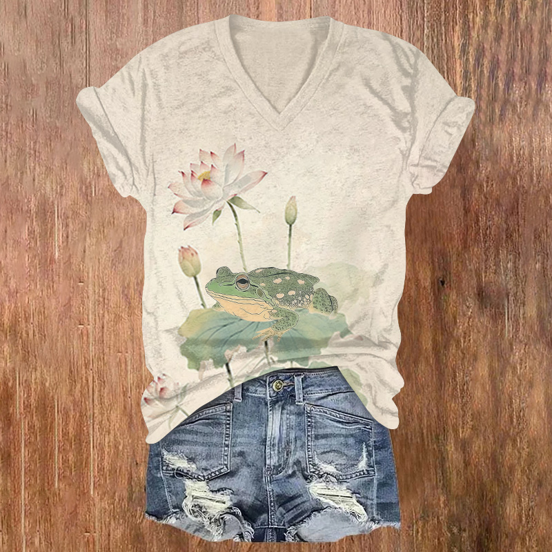 A Japanese-style Frog On A Lotus Leaf Printed Short Sleeved V-neck T-shirt - Light Gray - US32-34(5XL) - image 1