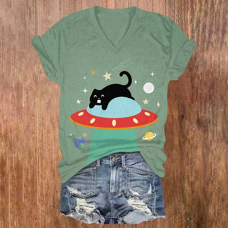 Funny Black Cat Sleeping On UFO Print V-neck T-shirt - Light Green - US32-34(5XL) - image 6