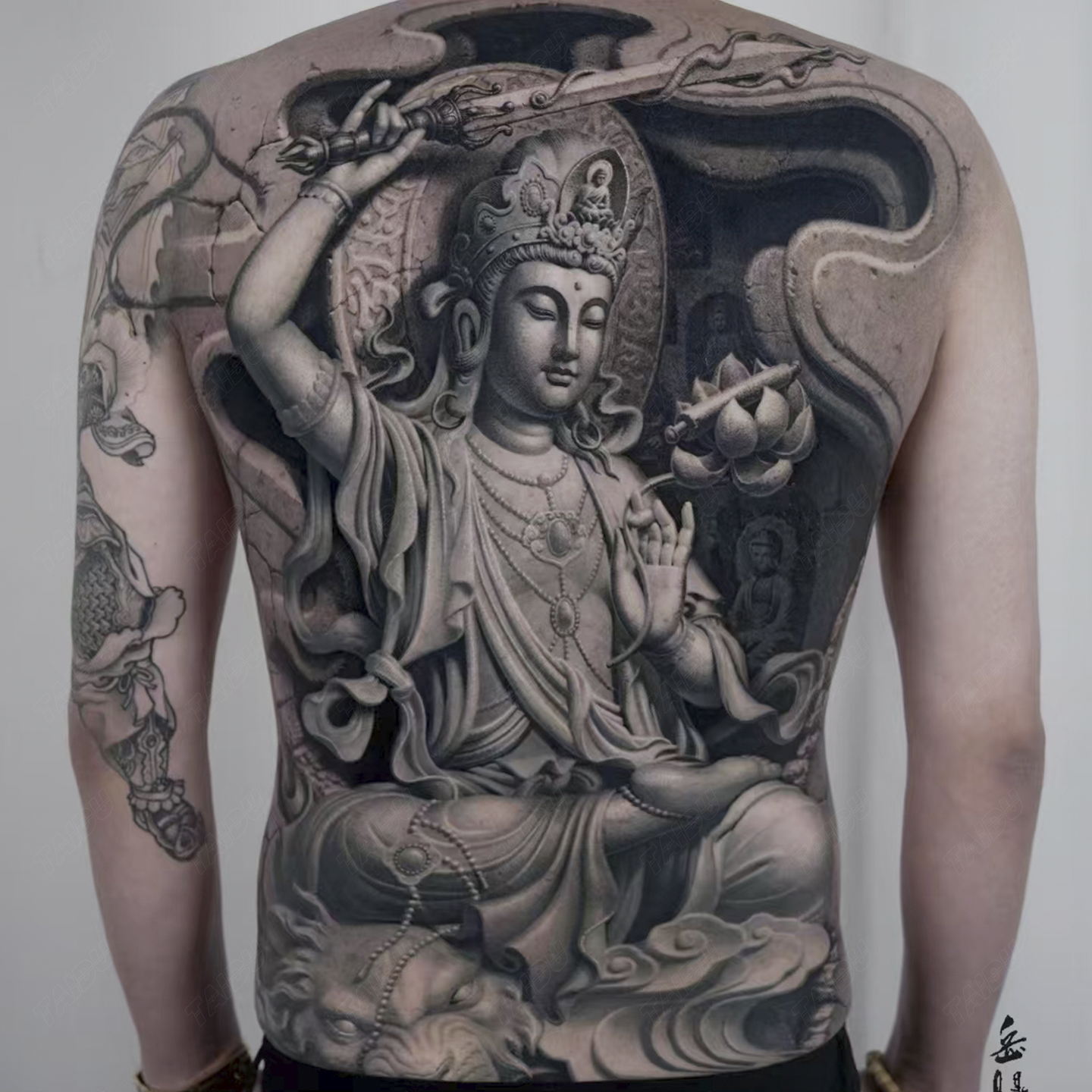 New generation YUE III long-stroke wireless tattoo pen
