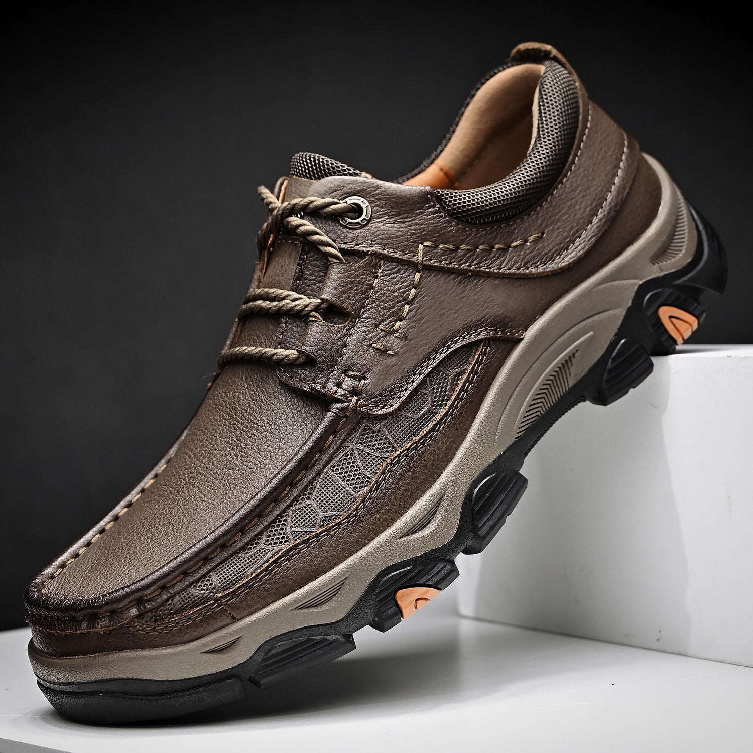 transition with orthopedic and extremely comfortable sole with laces