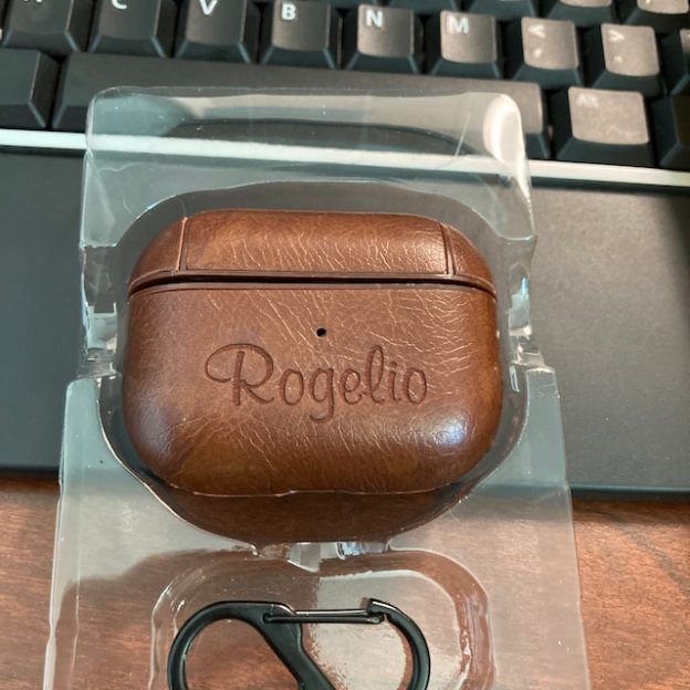 Personalized Engraved Leather AirPod Case with Clip Keychain | OFPod09