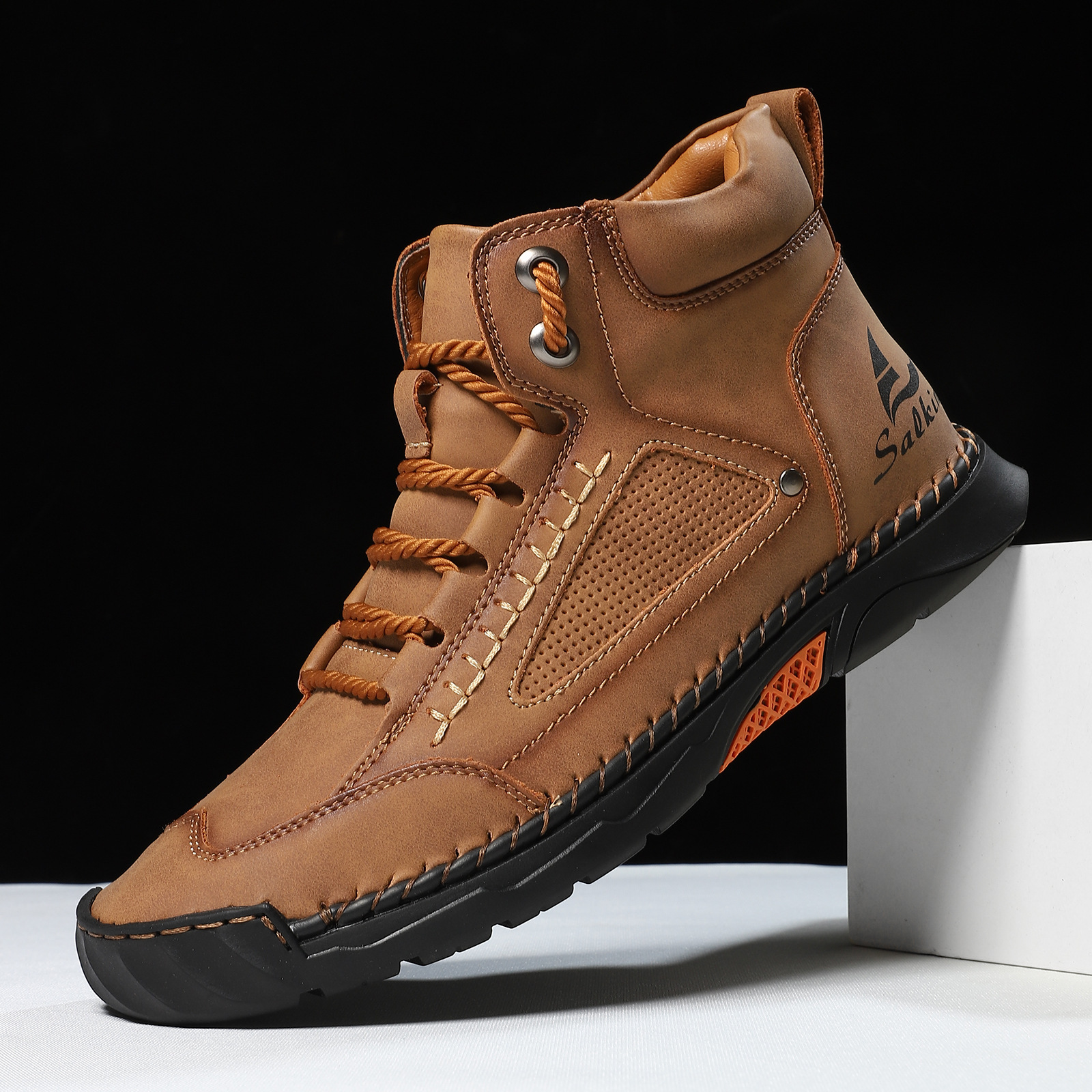 Men's hand-stitched flat boots