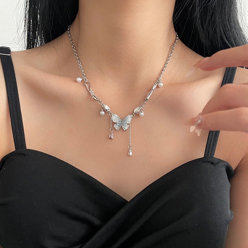 Blue Crystal Butterfly Clavicle Necklace| PERFECT GIFT🎁
