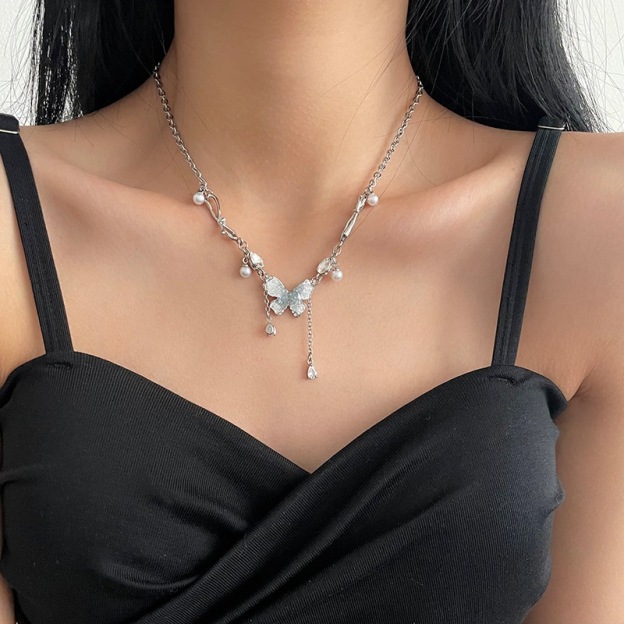 Blue Crystal Butterfly Clavicle Necklace| PERFECT GIFT🎁