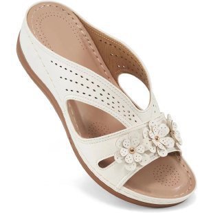 Wedge-heeled Thick-soled Hollow Rivet Flower Slippers