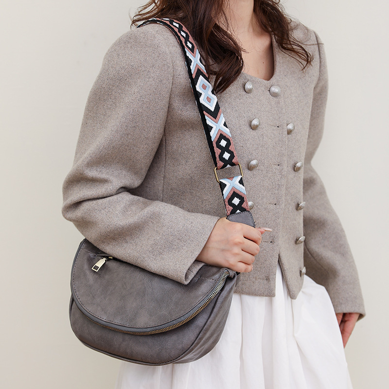 Retro Casual Simple Women's Chest Bag