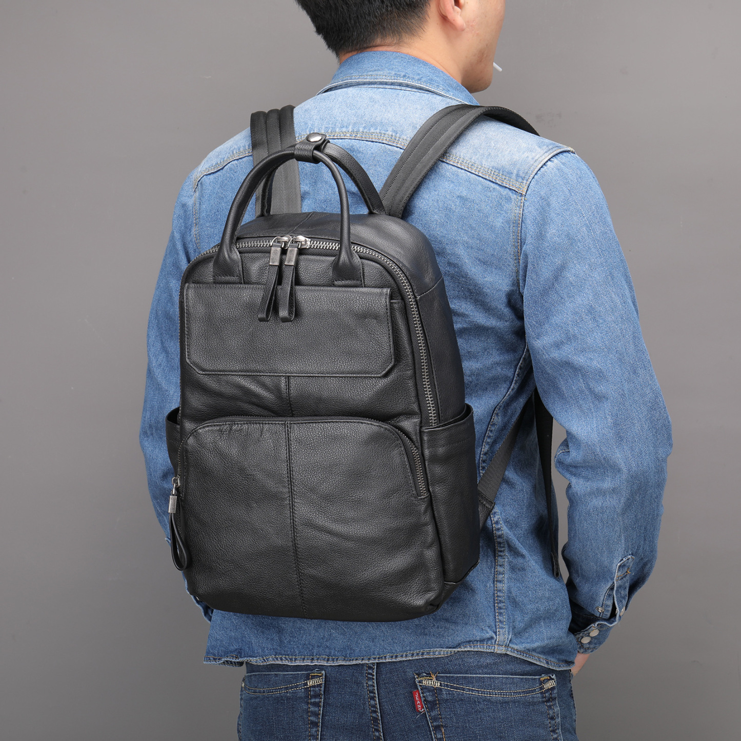 15.6 Inch Computer Bag Tree Paste Leather Top Layer Leather Backpack