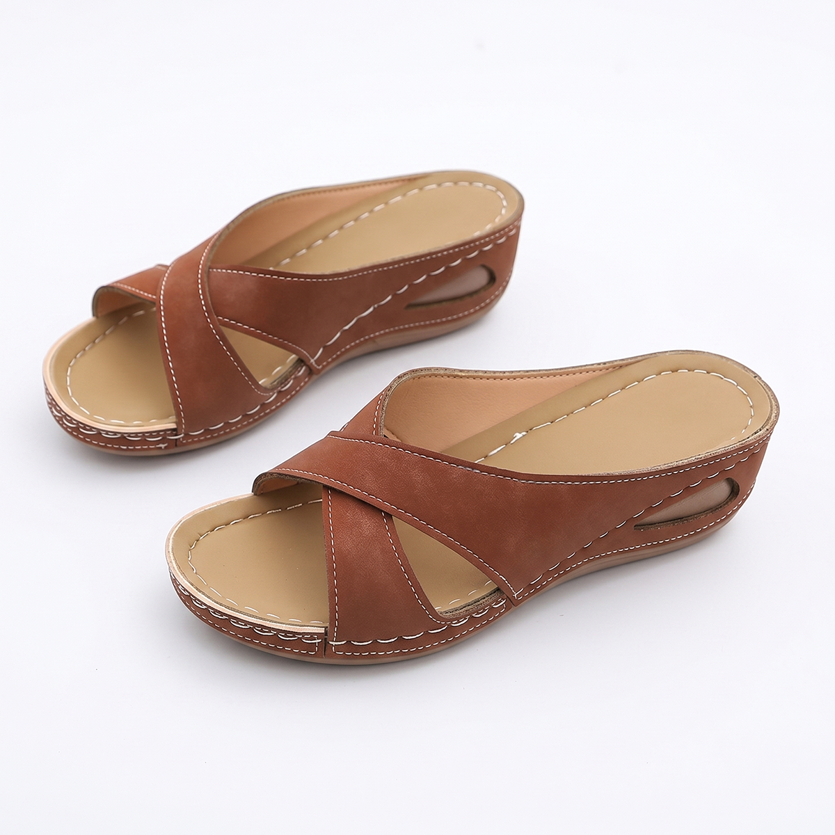 🔥Trending Now: Women's Thick Sole Platform Slippers – Light & Airy Comfort