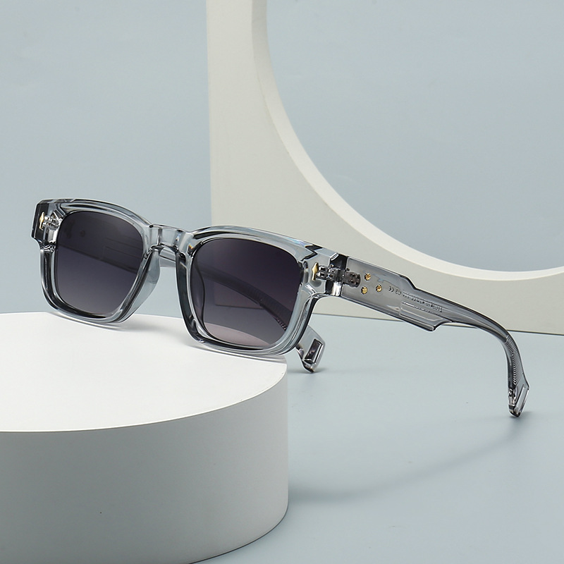 Charming Modern Retro Artistic Sunglasses