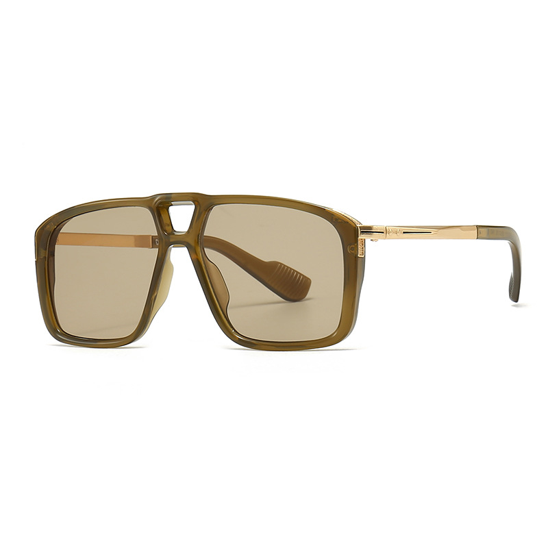 Retro-style aviator sunglasses