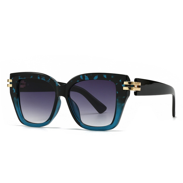 Stylish retro square flat-top sunglasses