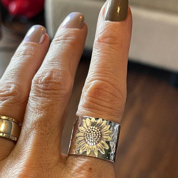 🔥 Last Day Promotion 75% OFF 🔥Golden Sunflower Wide Band Silver Ring