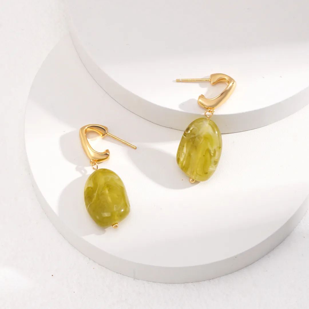 s925 silver green resin earrings