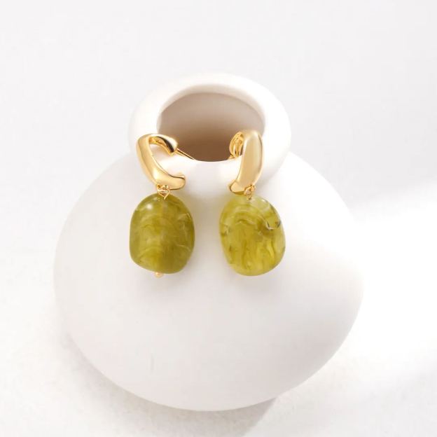 s925 silver green resin earrings