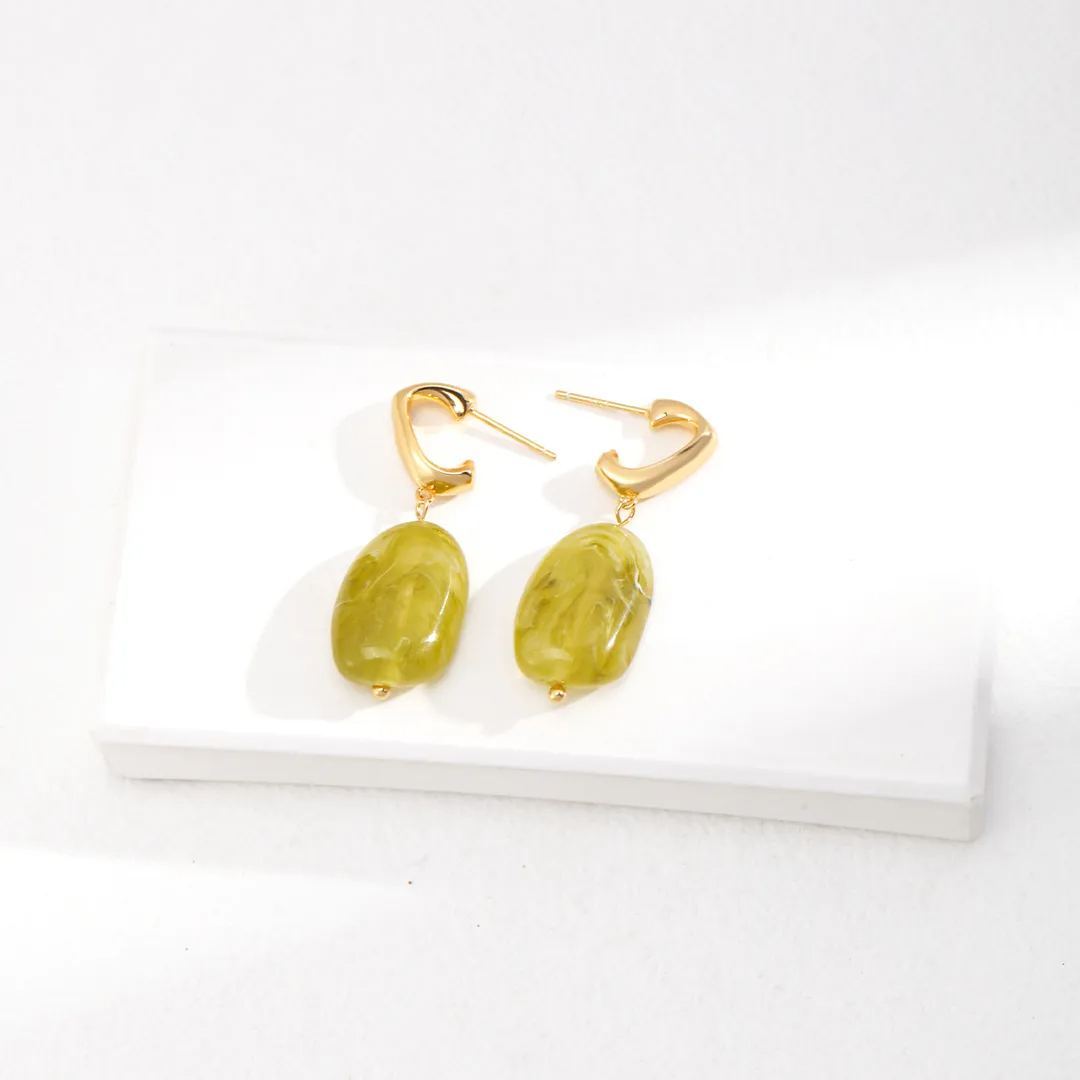 s925 silver green resin earrings