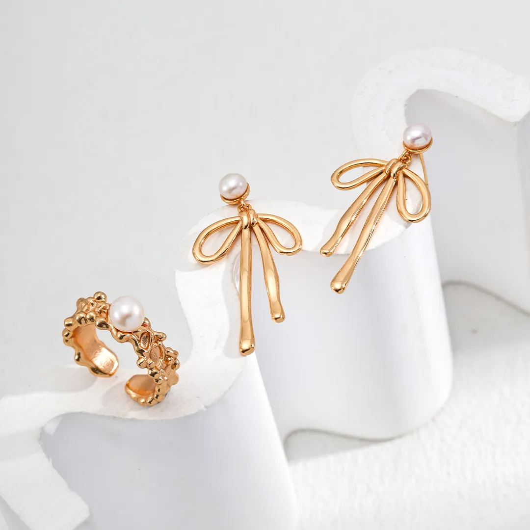 S925 silver natural pearl earrings