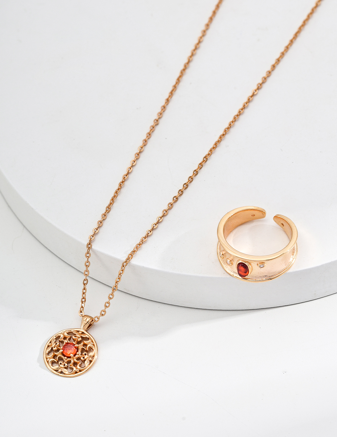 S925 Silver Vintage Red Zircon Necklace