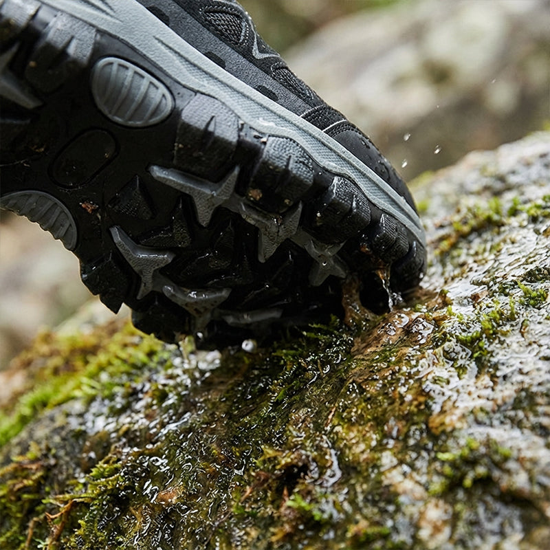 🌞Spring Awakening: 50% Off!⛰️ Ultra-Lightweight Outdoor Hiking Shoes for Men | Breathable, Slip-Resistant & Cushioned