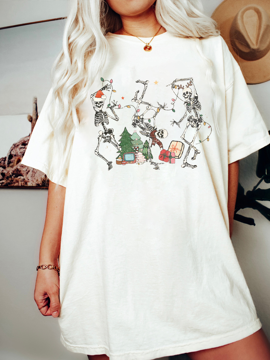 Plus Size Tangled Skeletons Christmas T-Shirt