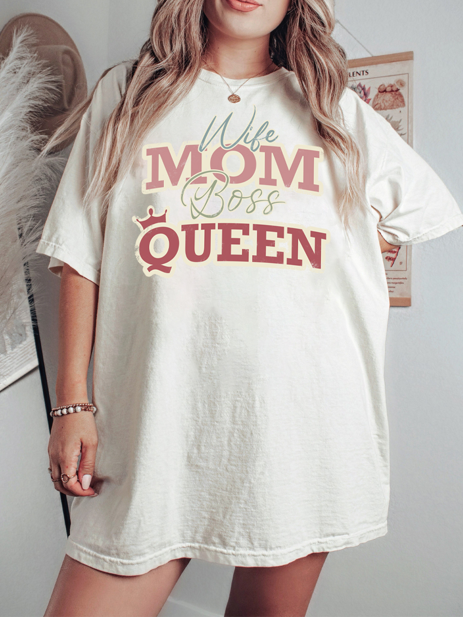 Vintage Wife Mom Boss Queen Tee
