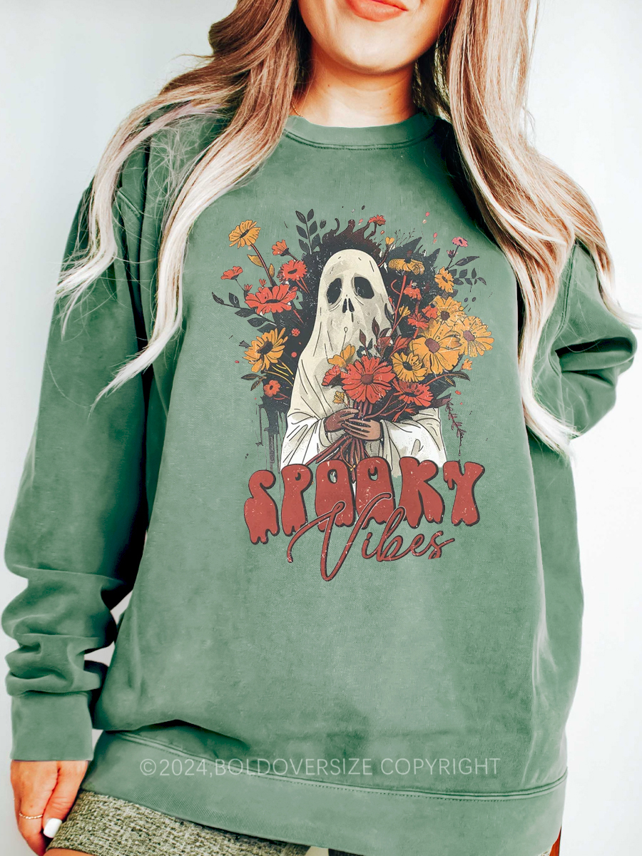 Vintage Spooky Vibes Sweatshirt