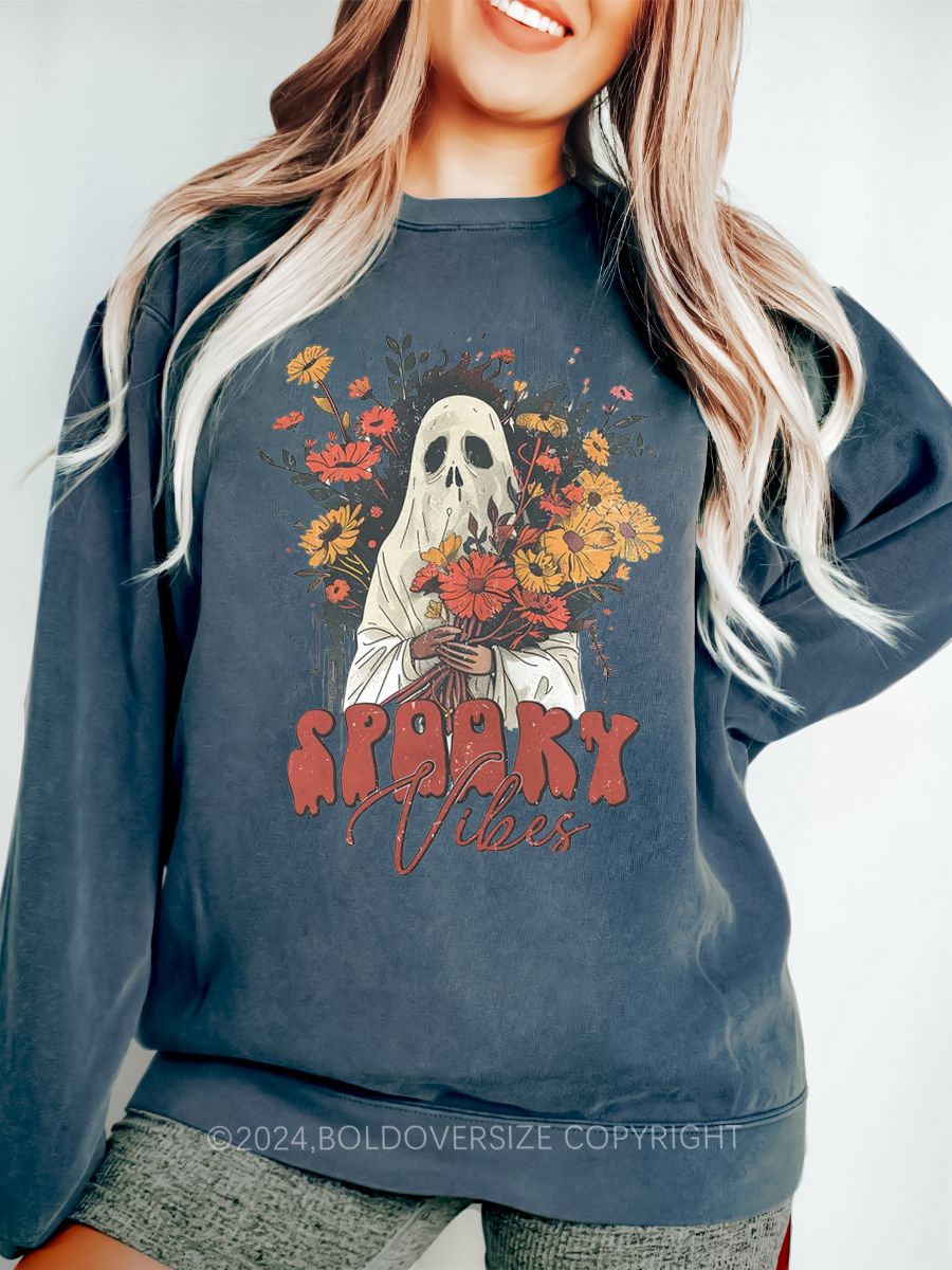 Vintage Spooky Vibes Sweatshirt