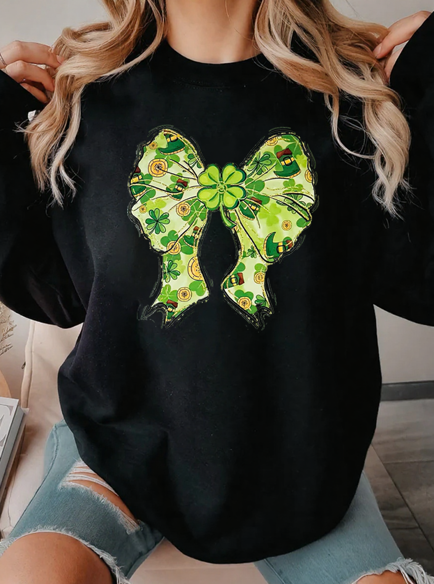 Vintage Lucky Green Bow Graphic Sweatshirt
