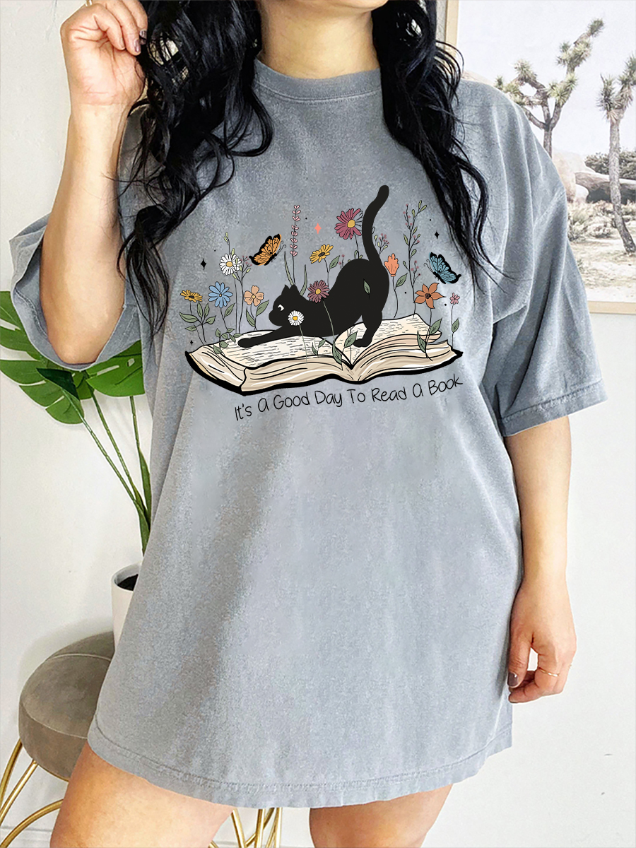 Vintage It’S A Good Day To Read A Book Cat T-Shirt