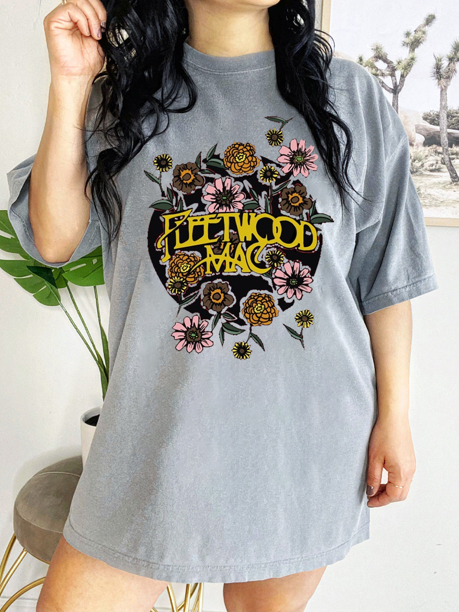 Latest Oversized Fleetwood Mac T-shirt on Sale-boldoversize