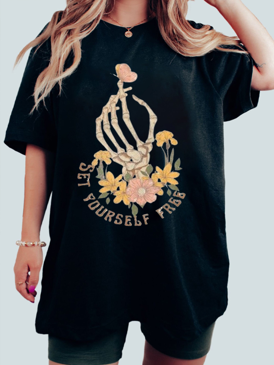 Oversized Set Yourself Free Oversized Graphic Tee