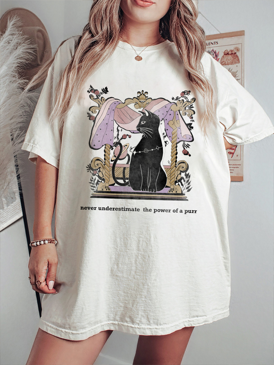 Vintage Never Underestimate The Power Of A Purr T-Shirt
