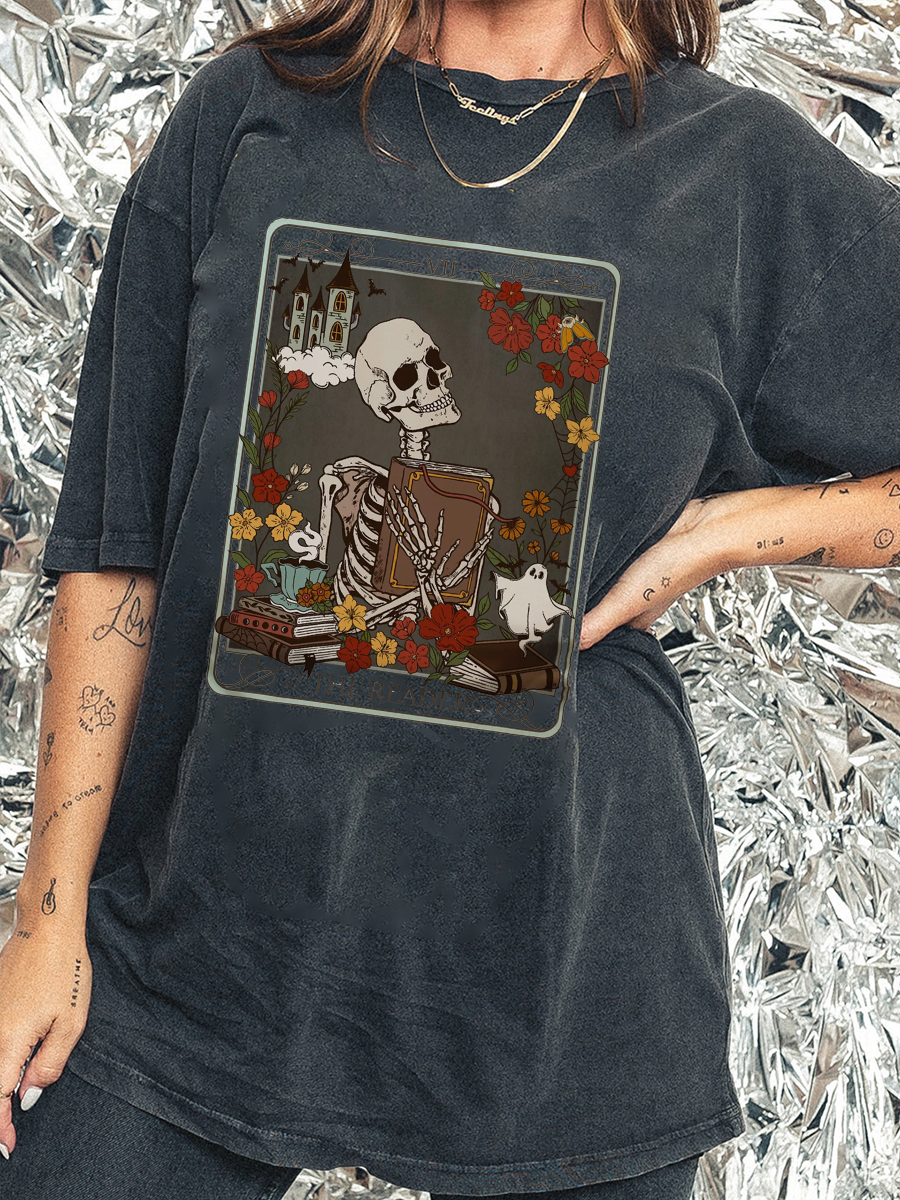 Vintage The Reader Tarot Card Washed T-Shirt